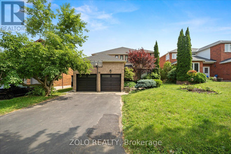 Lower 278 Alex Doner Drive, Newmarket Glenway Estates