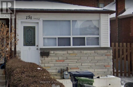 Main 151 Dynevor Road, Toronto W 03