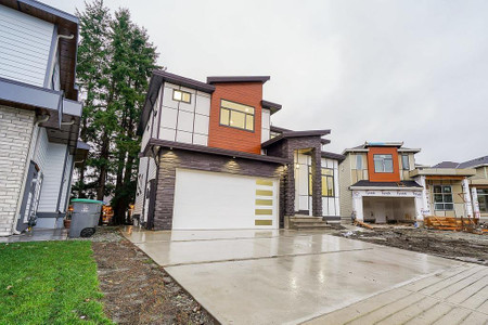 Main 18772 63 A Street, Surrey