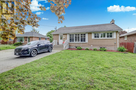 Main 449 Fernhill Boulevard, Oshawa Mclaughlin