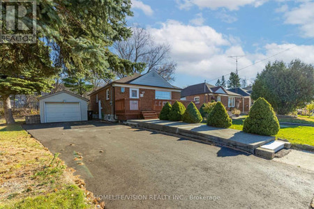 Main 65 Ellington Drive E, Toronto Wexford Maryvale