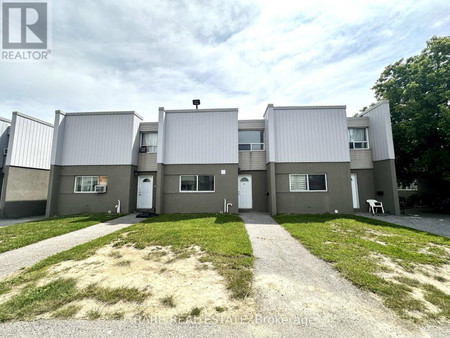 Th 47 9 Lexington Avenue, Toronto, ON M9V4B6 Photo 1