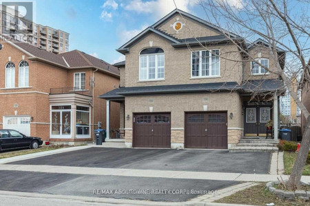 Upper 128 Breton Avenue, Mississauga Hurontario