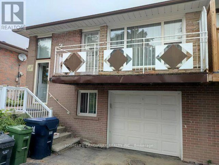 Upper 225 Pineway Boulevard, Toronto Bayview Woods Steeles