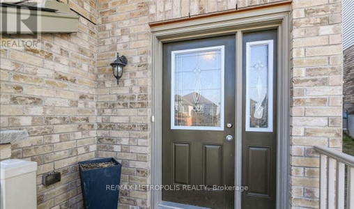 Upper 27 Oakes Crescent, Guelph