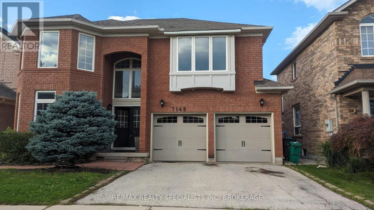 Upper 7149 Sunthorpe Lane, Mississauga Meadowvale Village