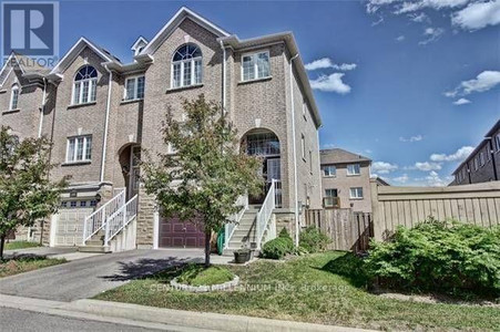 Upper 730 Horning Street, Mississauga